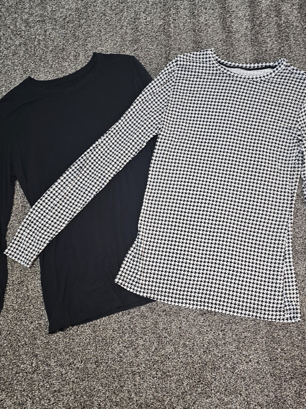 Cuddl Duds Softwear with Stretch Crew Neck Tops Size M Bundle Black Houndstooth